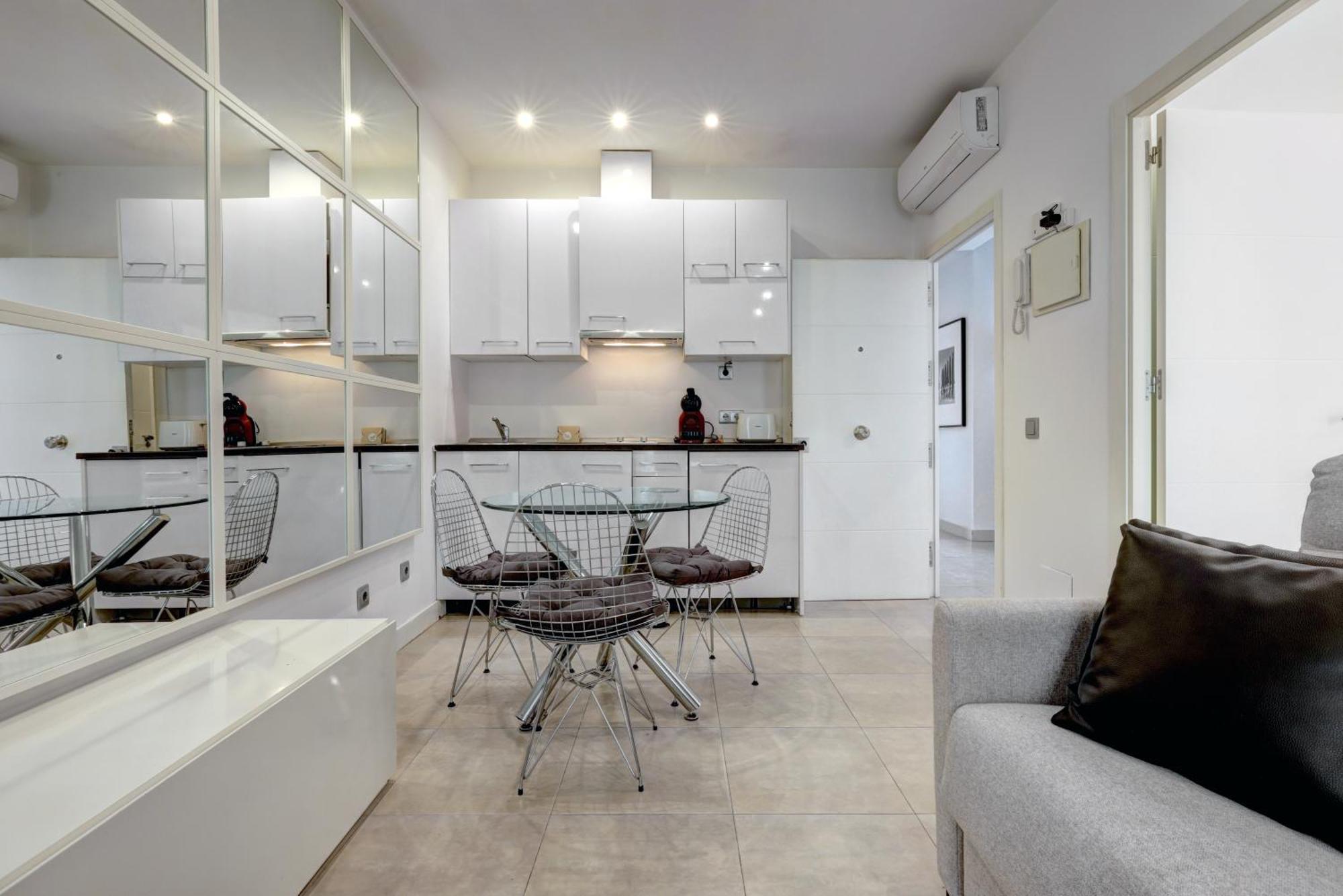 Apartamentos Con Vistas Y Terraza En Марбелья Экстерьер фото