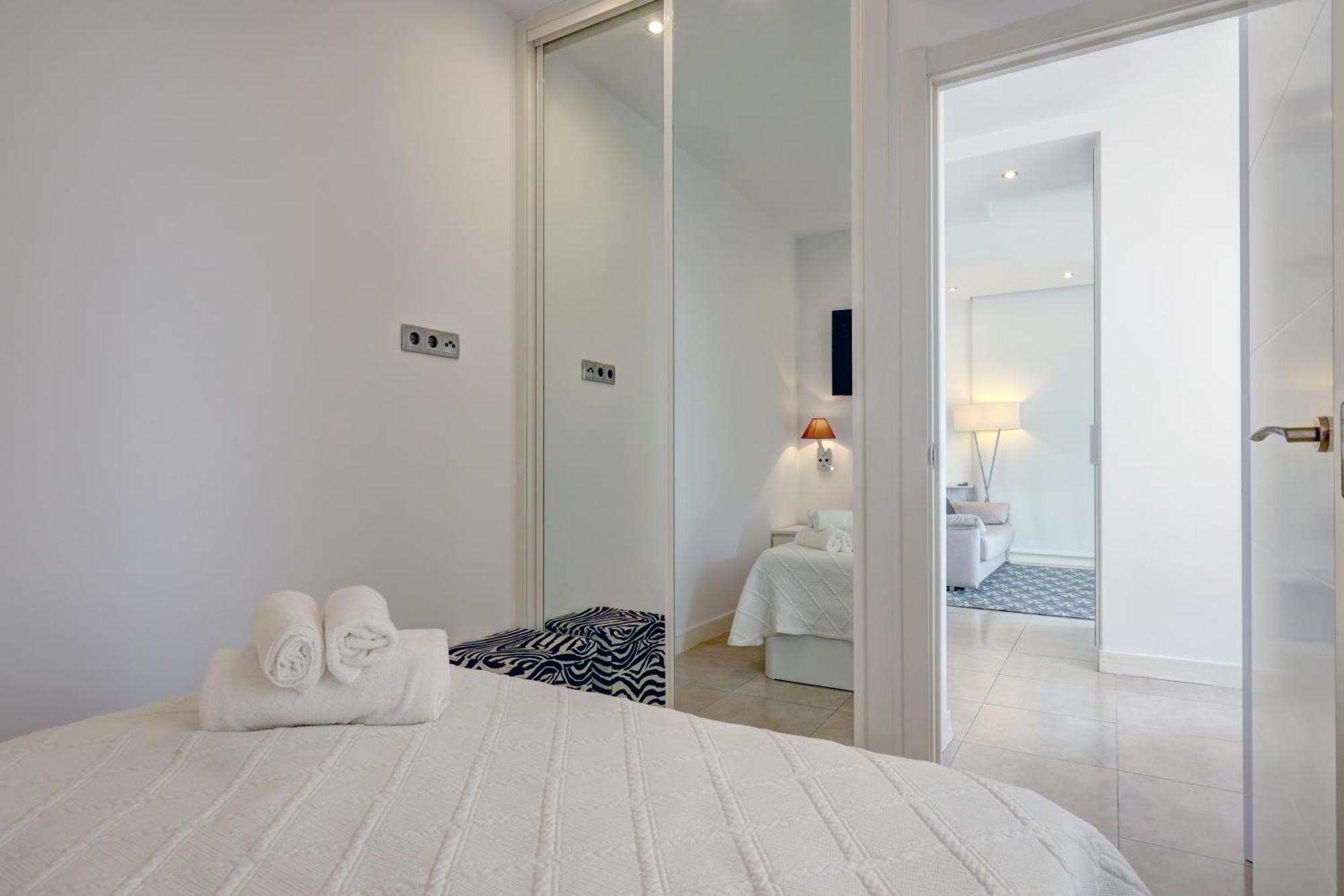 Apartamentos Con Vistas Y Terraza En Марбелья Экстерьер фото